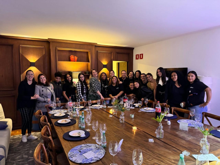 República Jovem Feminina